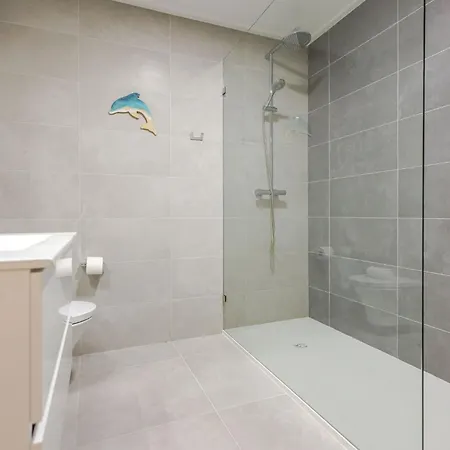 Vale Nature - By Sch - H Nazare