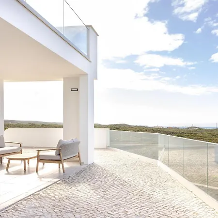 Vale Nature - By Sch - H Nazare